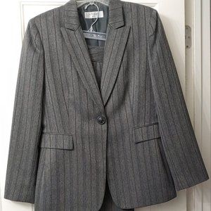 Stresa ASL | Grey Pin Stripe Business Suit Sz12